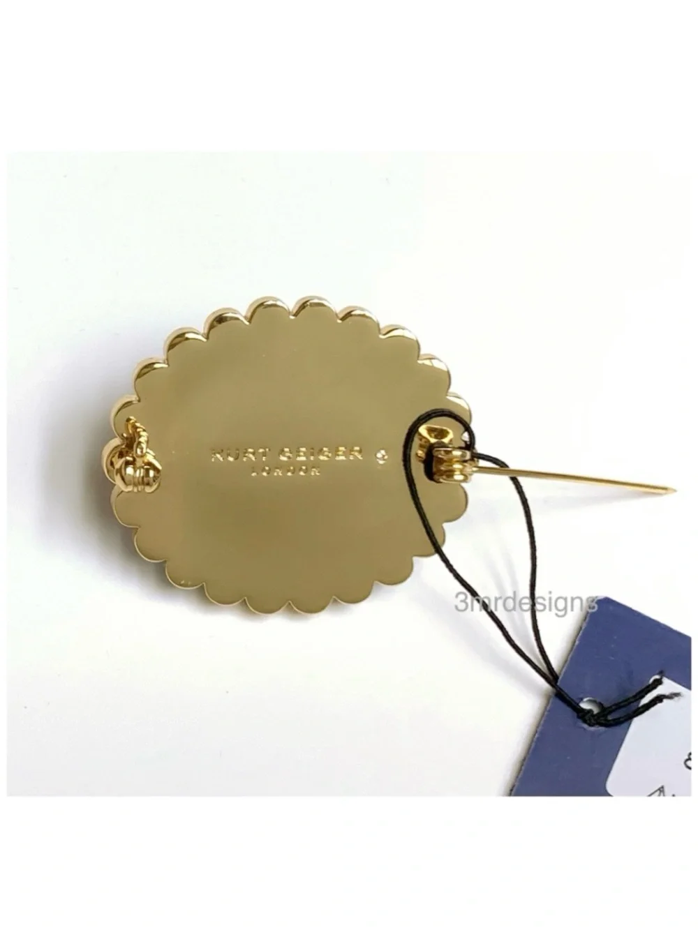 NWT KURT GEIGER Eagle-crowned Faux Opal Stone/Glass Stones Gold Tone Brooch/Pin